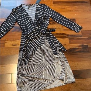Bcbgmaxazria wrap dress XS black and white stripes